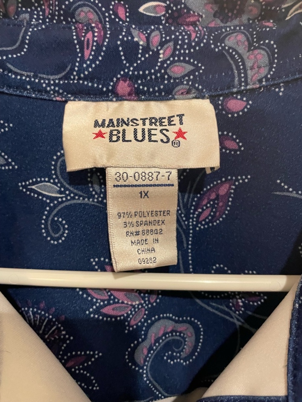 Mainstreet Blues Navy Paisley Blouse with Pink Accents - Picture 3 of 4